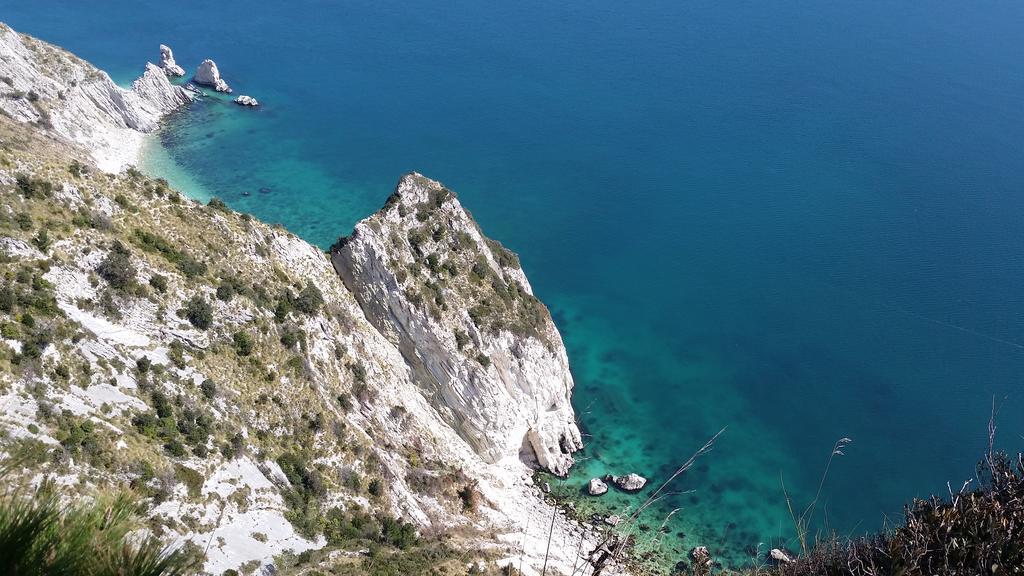 A Due Passi Dal Mare B&B Numana Eksteriør bilde