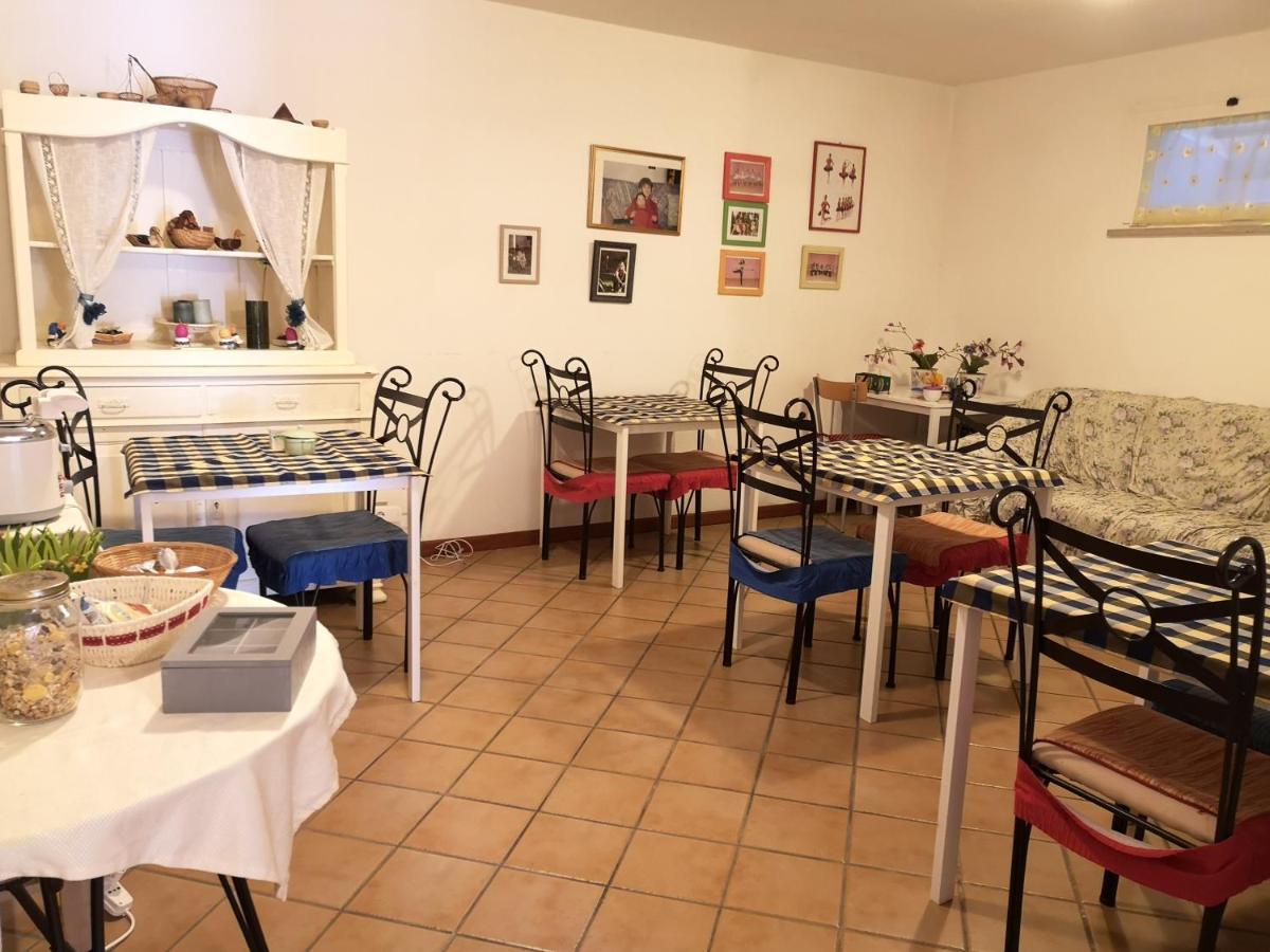 A Due Passi Dal Mare B&B Numana Eksteriør bilde