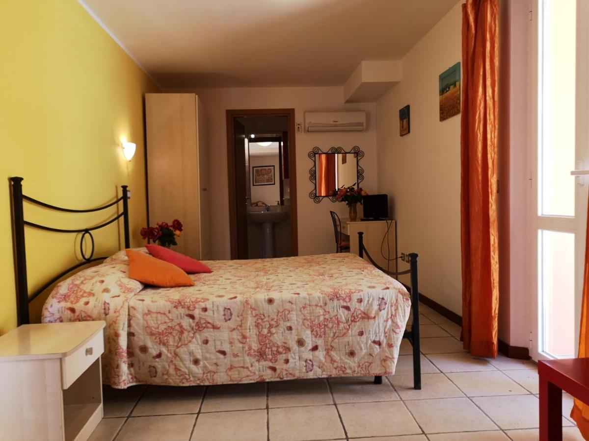 A Due Passi Dal Mare B&B Numana Eksteriør bilde
