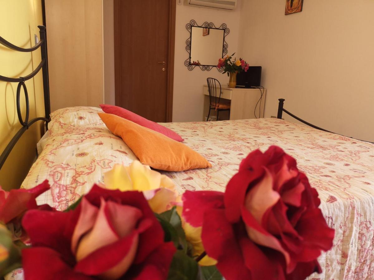 A Due Passi Dal Mare B&B Numana Eksteriør bilde